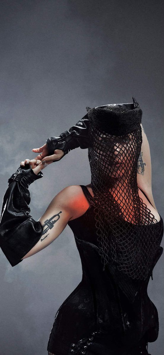 ARTP0PMAYH3M's tweet photo. Lady Gaga - Mayhem Requiem 📸 https://t.co/eFxQxLhKlc