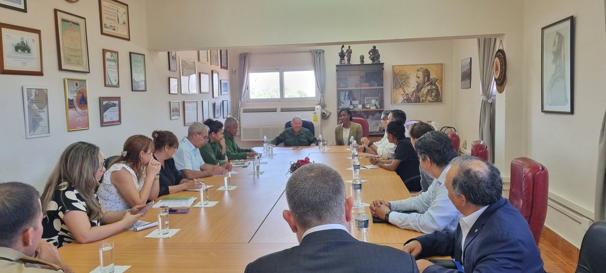 CubaCivil's tweet photo. #Cuba El GD Ramón Pardo Guerra sostiene encuentro con la Sra. Edem  Wosornu,Directora de la División de Clima y Riesgo de la Oficina de Naciones Unidas para la Coordinación de Asuntos Humanitarios (OCHA), lo acompaña el Coordinador  Residente del SNU en Cuba, Francisco Pichón. https://t.co/Xbfg7F8MqU