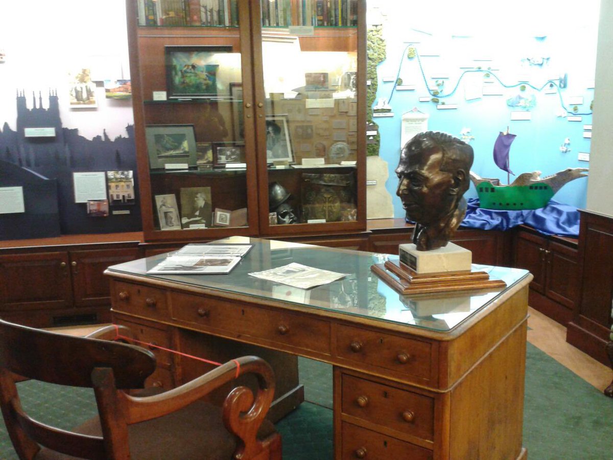BBHerodotus's tweet photo. The desk on which C.S. Lewis wrote much of his fiction, including the Space Trilogy, at Wheaton College in Illinois. https://t.co/VR06Q99Hnd