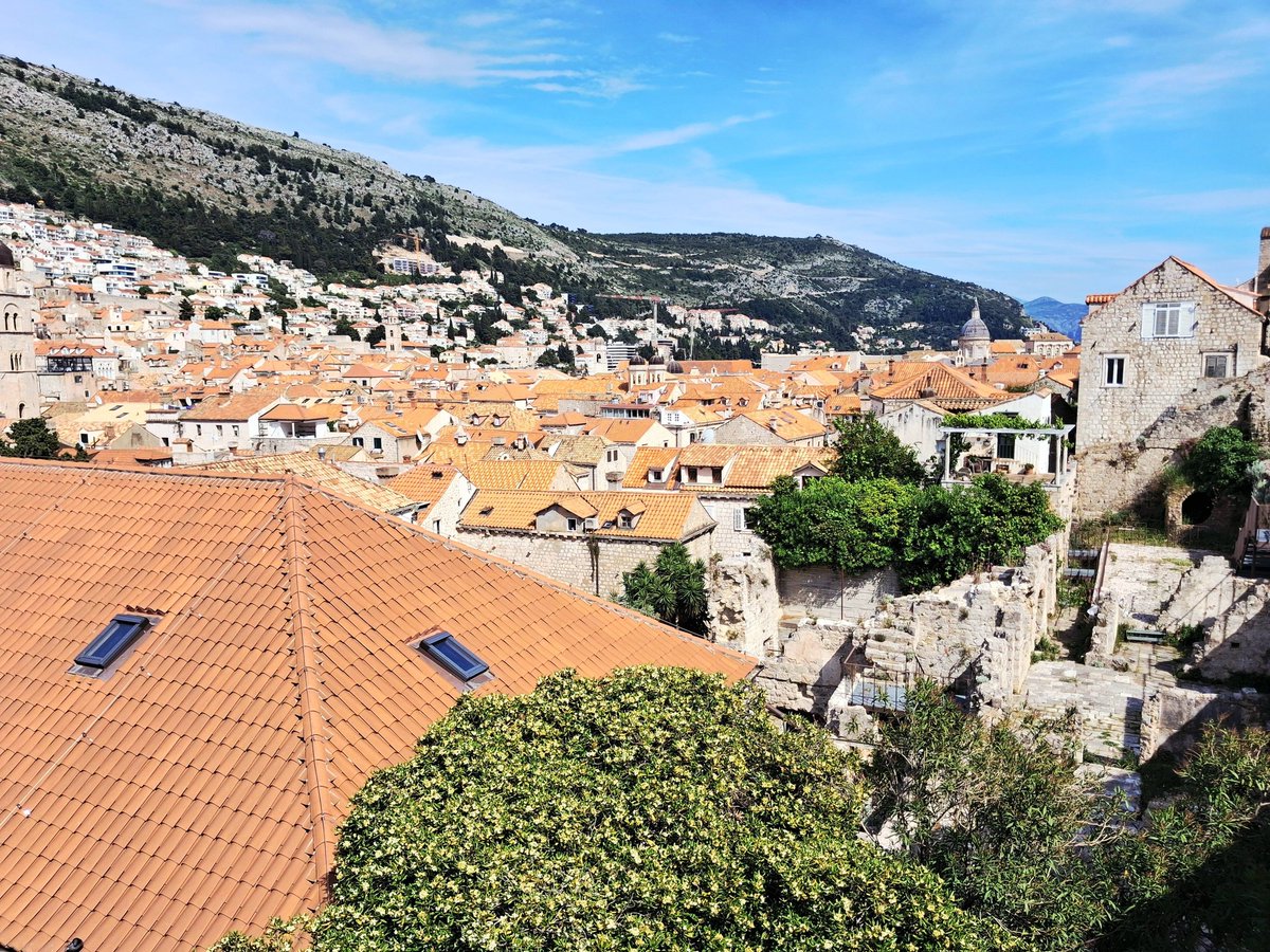 Otr_Wojcik's tweet photo. When mentioning this year's #ThreeSeasSummit and #BusinessForum ๐, I cannot miss #Dubrovnik in southern #Croatia โฌ๏ธ๐ญ๐ท
This is the #second #time this event has been held in one of the pearls of the #Adriatic ๐๐
This #urban #center ๐ was founded in the 7th century. I got to know the history and #atmosphere of Dubrovnik ๐ญ๐ท even better by strolling through its #OldTown and the #city #walls that surround it. Another unforgettable experience for me was riding the local #cablecar ๐ and admiring the city from #Srฤ #Hill ๐โโ๏ธ
Dubrovnik was probably one of the most obvious #Croatian cities ๐ญ๐ท๐ to host this year's #3SI Summit and Business Forum ๐
Here, #culture, #history, and a #strategic #location ๐งญ are perfectly blended with #modernity and 21st-century #regional #cooperation, essentially the #ThreeSeasInitiative. ๐๐ฆ๐น๐ง๐ฌ๐จ๐ฟ๐ช๐ช๐ฌ๐ท๐ญ๐ท๐ญ๐บ๐ฑ๐น๐ฑ๐ป๐ต๐ฑ๐ท๐ด๐ธ๐ฎ๐ธ๐ฐ
Stay tuned! ๐คธ