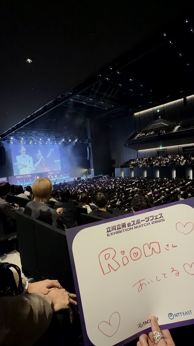 lnoqx2's tweet photo. 今年もイベントに行きたい所存 https://t.co/4eP1kET82J