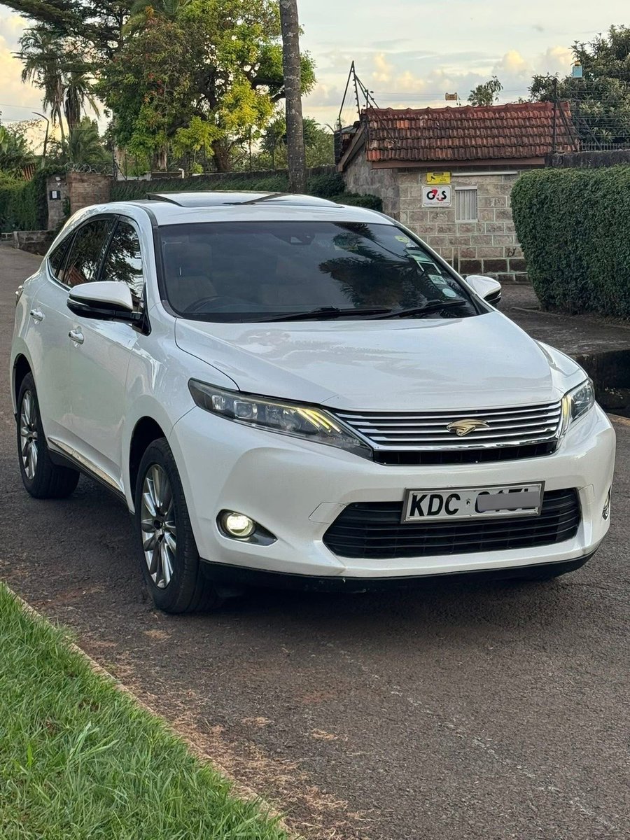 _HighTorque's tweet photo. TOYOTA HARRIER 
MAKE: 2015
ENGINE: 2.0L
PRICE: 2,500,000

#AfricaFowardSummit Governor Anne Waiguru Mwaf Mt Kenya Larrys Personal Opinion THE NEIGHBOURHOOD Jubilee Party https://t.co/hcOp3oyGr7