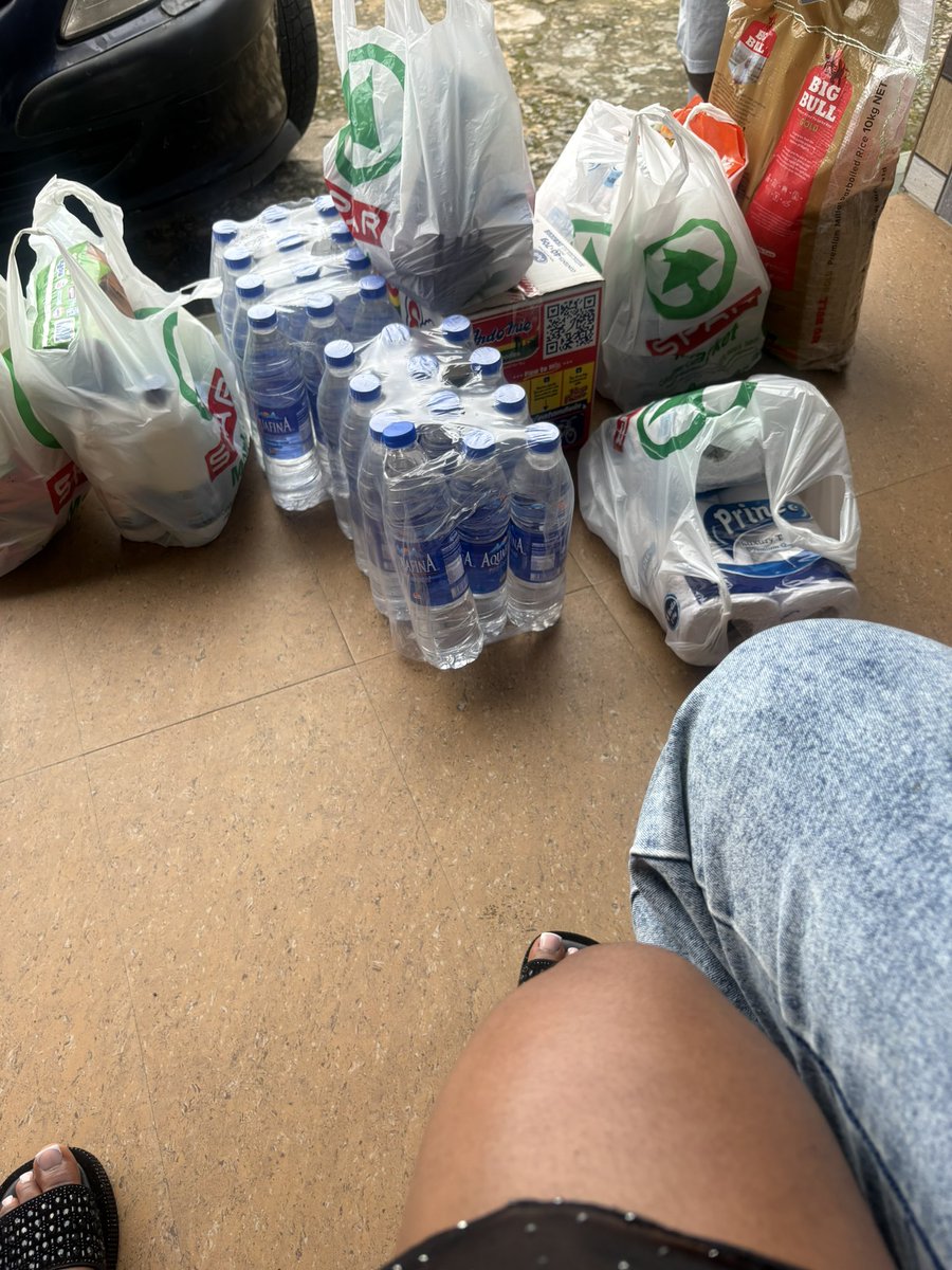 Iris_of_Defi's tweet photo. How i spent my birthday 🎂 

Firstly I got myself an iPhone 16 🤭

Than I visited the orphanage to gift my loves. 

Got gift like books, shoes, money, clothes from friends

all the things I love 💝 

Thanks to everyone that wished good and prayed for me… 

God bless you 🙏🤍 https://t.co/gmRZcG1Z9u