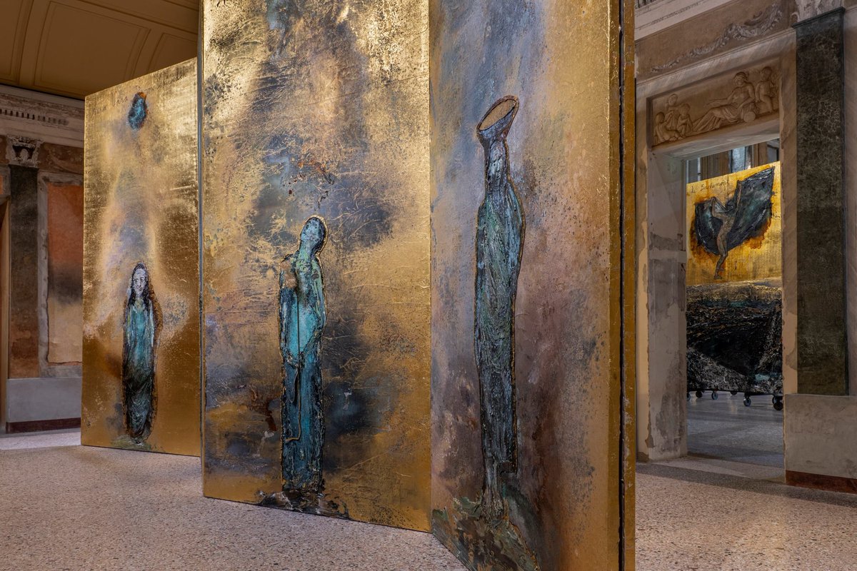 maya_albe's tweet photo. Sono andata a vedere la mostra di Anselm Kiefer "Le Alchimiste" a Palazzo Reale. Donne geniali e trasgressive, che attraverso i secoli hanno accompagnato a passi silenziosi l’incedere del mondo scientifico.  Imponente ed emozionante. https://t.co/MBlEsHgzhY