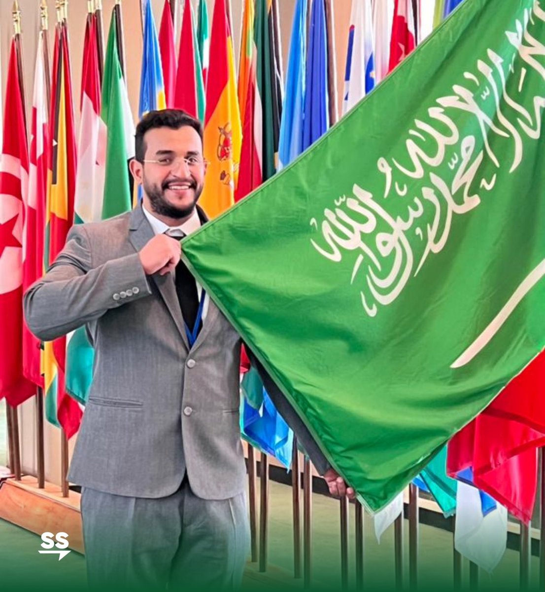 Saudi_Speakers's tweet photo. في حضورٍ يعكس امتداد الصوت السعودي الشاب إلى المنصات الدولية، شارك د. عبدالله العسكر، عضو سعودي سبيكرز، في منتدى الشباب التابع للمجلس الاقتصادي والاجتماعي بالأمم المتحدة.

قدّم د. العسكر كلمة تناول فيها مساهمات الشباب السعودي في دعم أهداف التنمية المستدامة، وحضورهم الفاعل في الحوار العالمي حول المستقبل.

وتأتي هذه المشاركة ضمن حضور سعوديٍّ شاب، يرسّخ أثره في المحافل الدولية.
