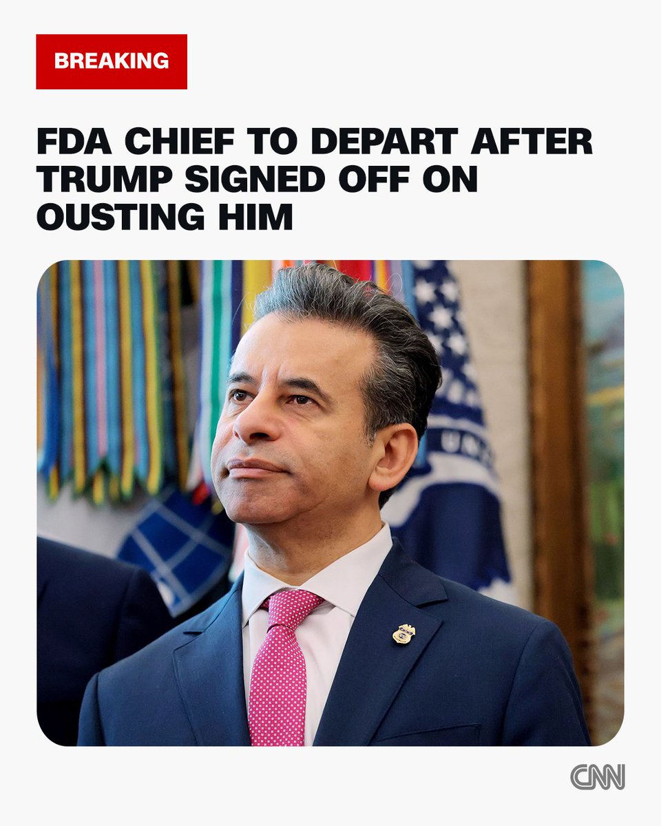CNN Politics tweet media