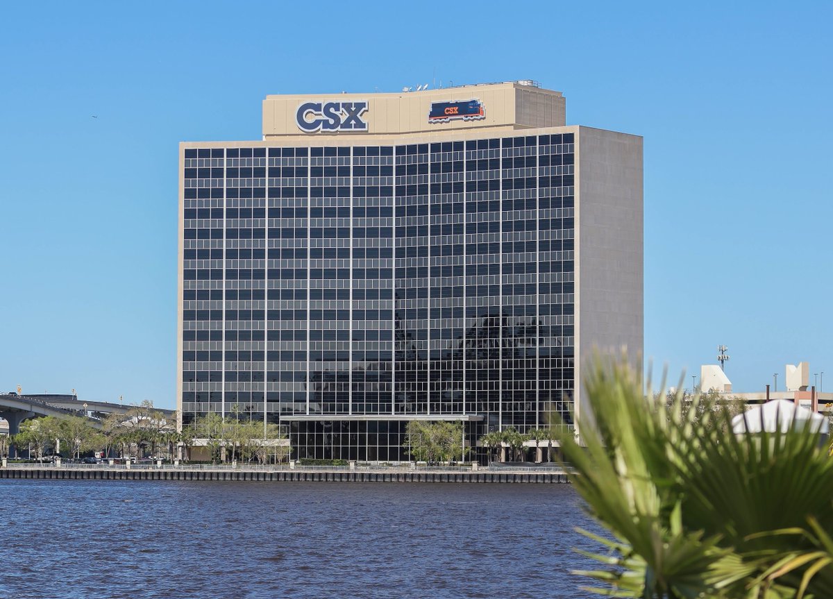 CSX tweet media