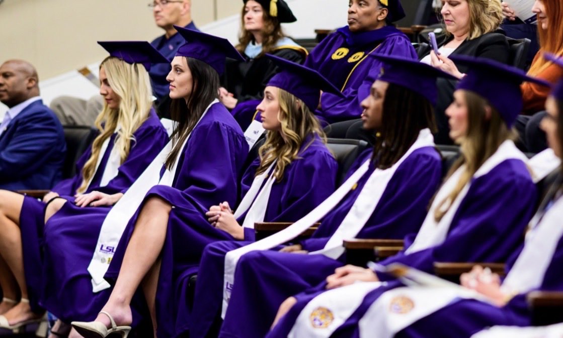 LSU National L Club tweet media