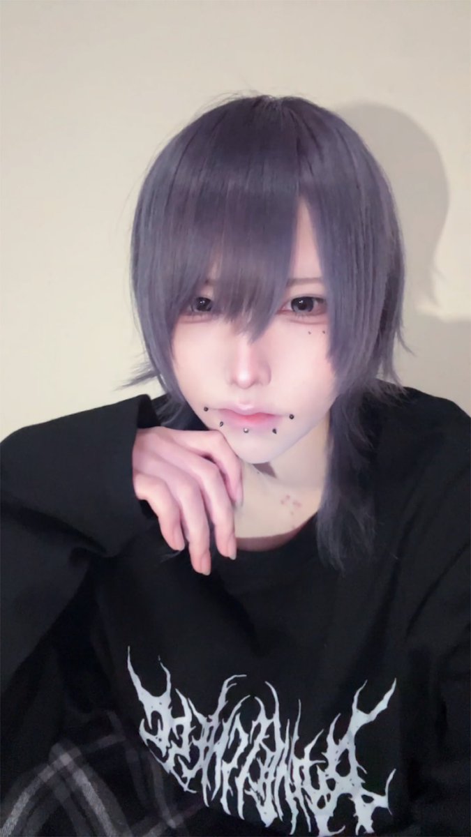 しの tweet media