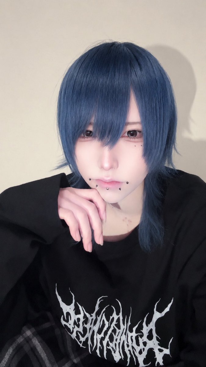 しの tweet media
