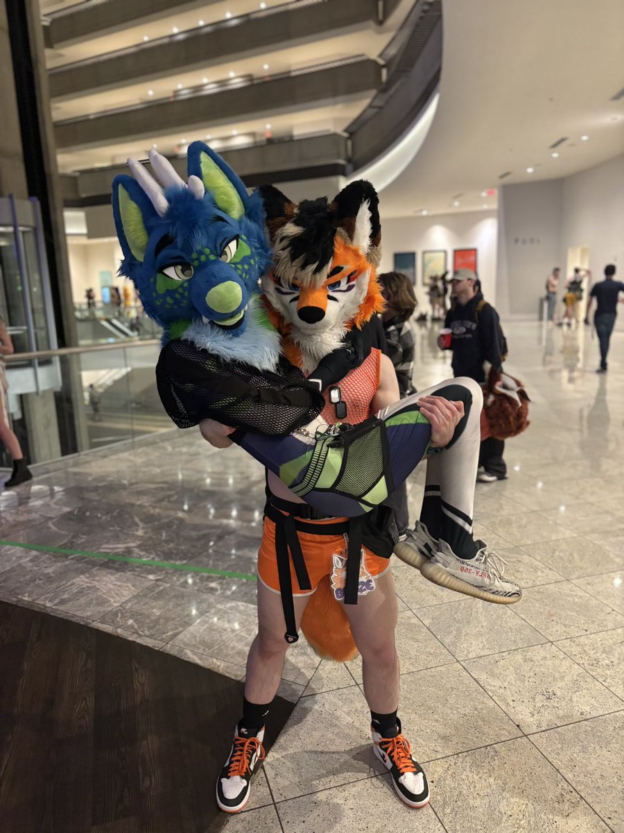 BlazeFopsy's tweet photo. grabbing handle(bar)s

🦌: @LewdDeet 
🪡: @furmony 

#fwa #furry #fursuit https://t.co/YBFblojUsD