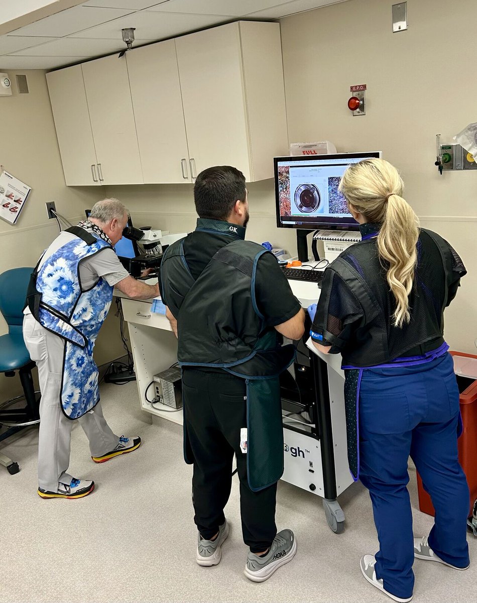 celltivity's tweet photo. We’re proud to partner with Hillcrest HealthCare System bringing the Van Gogh™ Microscopy System to their advanced lung program. Thank you to Dr. Rachael Pattison for leading the charge to make this technology available to patients in Oklahoma. #CellTivity #VanGogh #LungCancer https://t.co/u1QZQ2k1rC