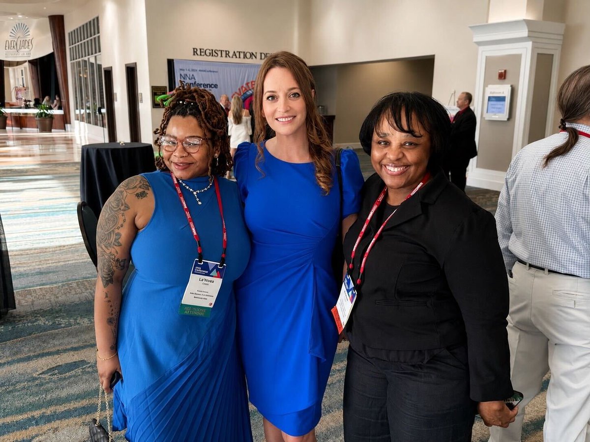 BlueNotaryUS's tweet photo. Had a great time at the NNA conference last week!
Thanks to everybody who showed up and showed out!

Hope to see you all again on the BlueNotary platform this week!

And to those of you who couldn't make it,
you know where to find us!

->https://t.co/wk2lxV1VoH
#onlinenotary #nna https://t.co/Wbbcj8r5Ow