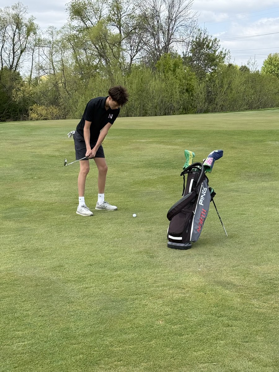 NorthActivities's tweet photo. Boys golf @ Oakmarsh today! Go Polars! https://t.co/8TEottojrj