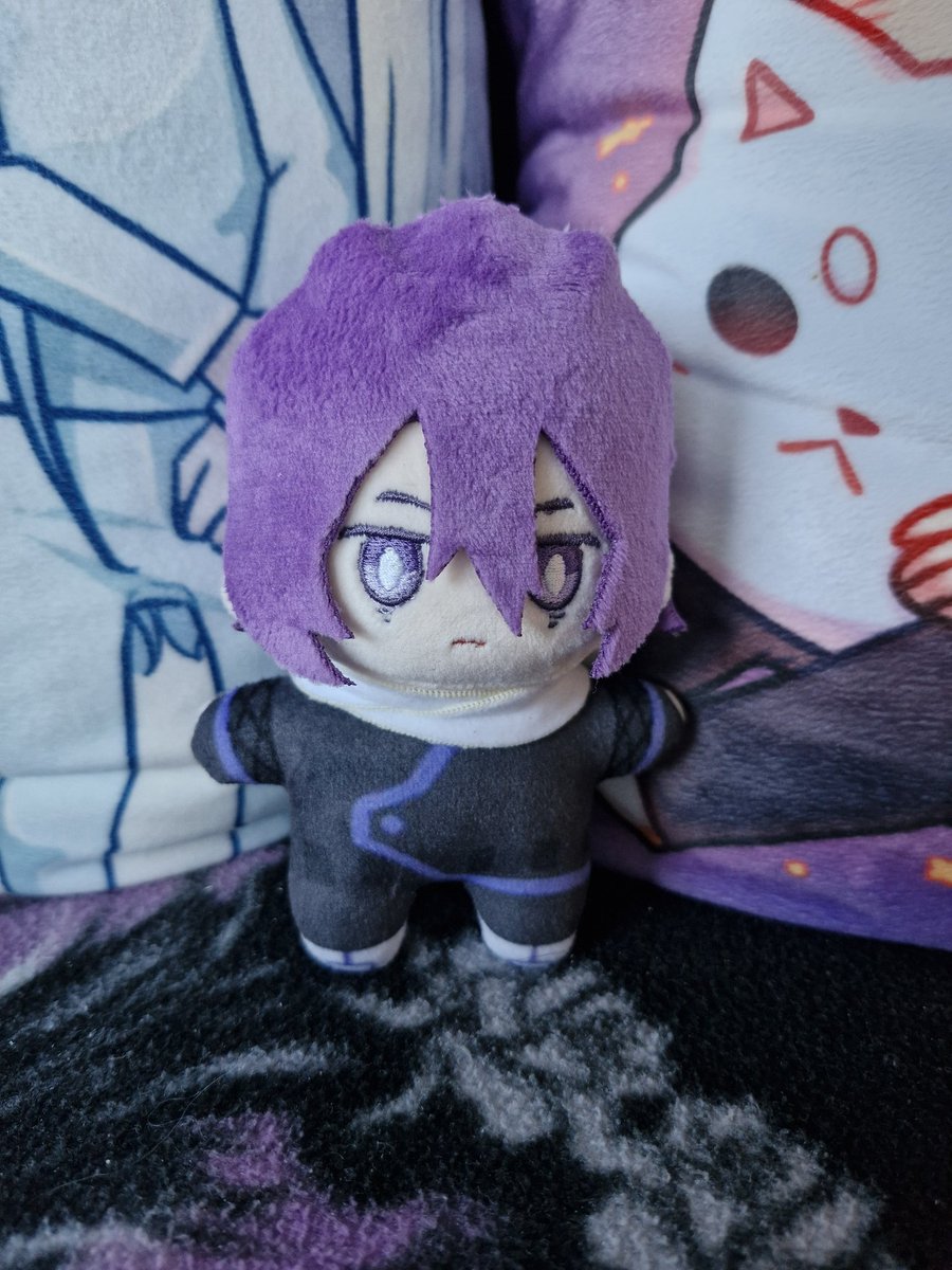 hitoshi_loves_cats 💜🐈⬛ tweet media