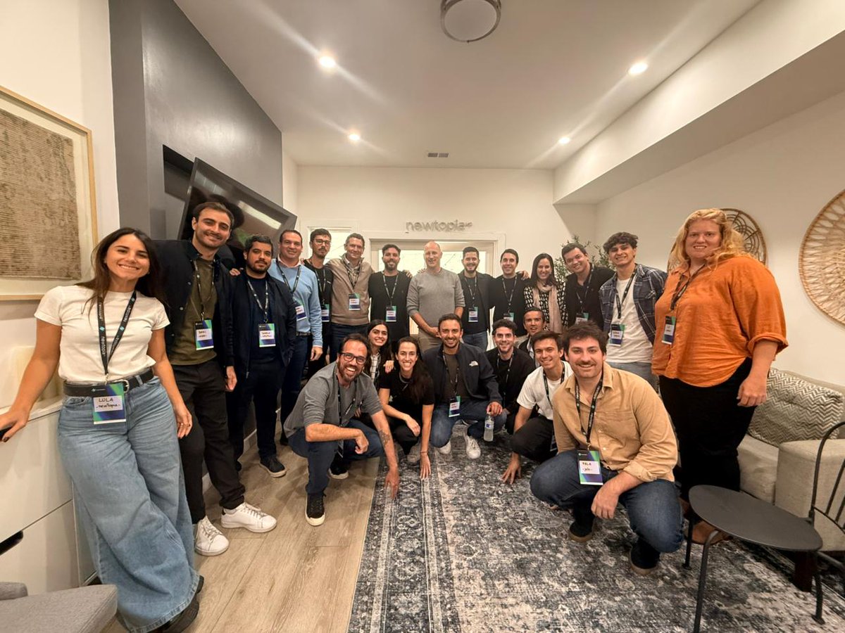 NewtopiaVC's tweet photo. Community Week kicks off in San Francisco. 🌉

Day 1 at Newtopia Haus: fireside chats with Allen Taylor from Endeavor Catalyst, Harry Elliott from General Catalyst, and a working lunch with Jacob Mullins from Village Global.

#NewtopiaVC https://t.co/tTwVcgJ67a