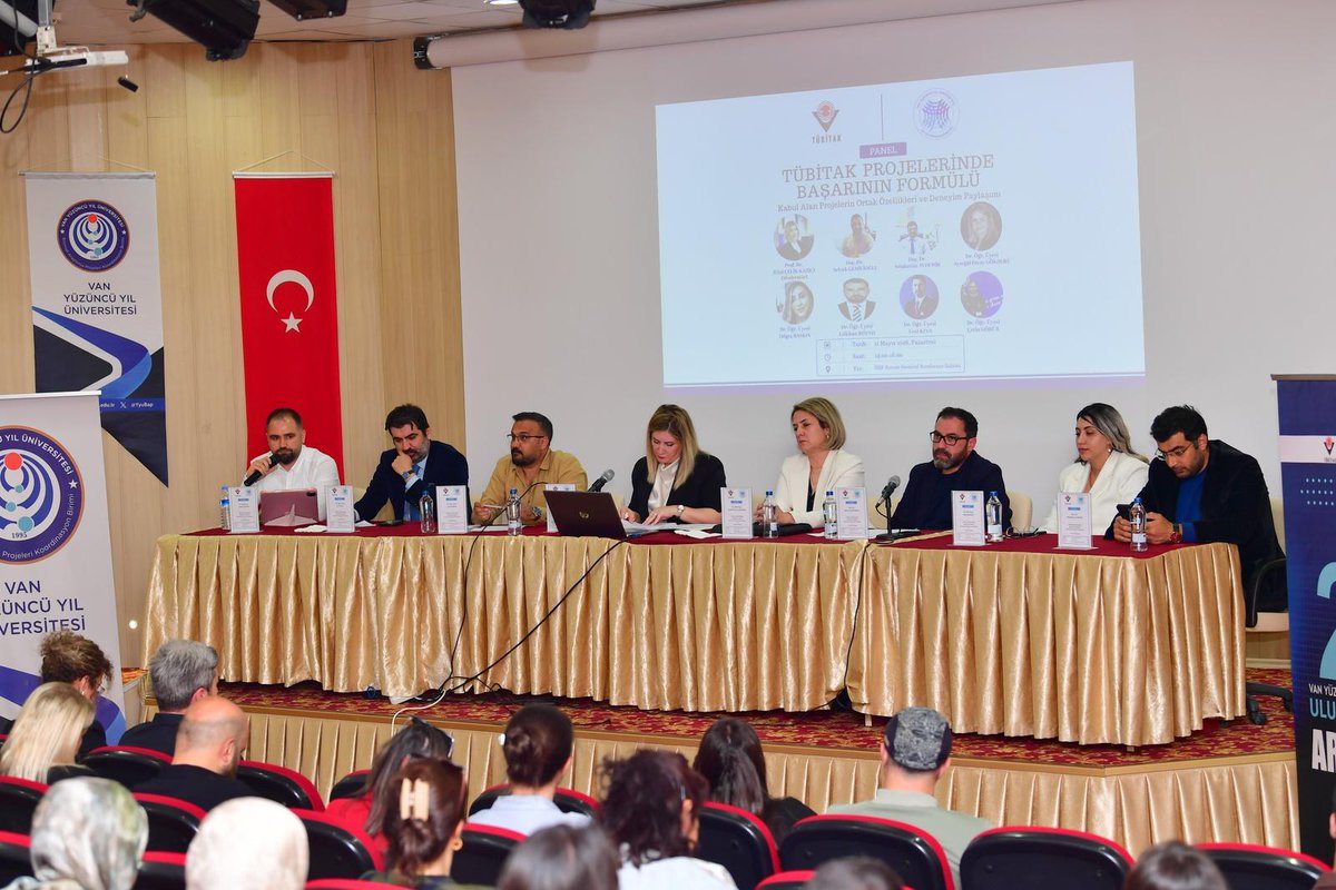 HaberVANYYU's tweet photo. Van Yüzüncü Yıl Üniversitesi AR-GE Koordinatörlüğü tarafından düzenlenen “TÜBİTAK Projelerinde Başarının Formülü: Kabul Alan Projelerin Ortak Özellikleri ve Deneyim Paylaşımı” başlıklı panel, İİBF Kenan Demirel Konferans Salonu’nda gerçekleştirildi.

Haberin detayı linkte 👉 https://t.co/5ZvYqk6PrW

@hsevli 
#TÜBİTAK 
#ArGe
#VanYYÜEtkinlikleri 
#VanYüzüncüYılÜniversitesi 
#VanYYÜ