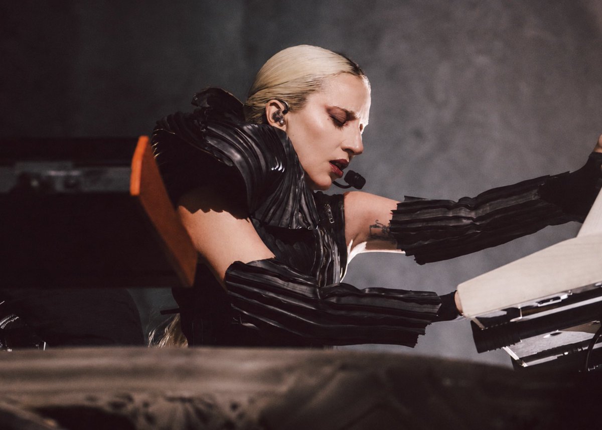 Gaga Pictures tweet media