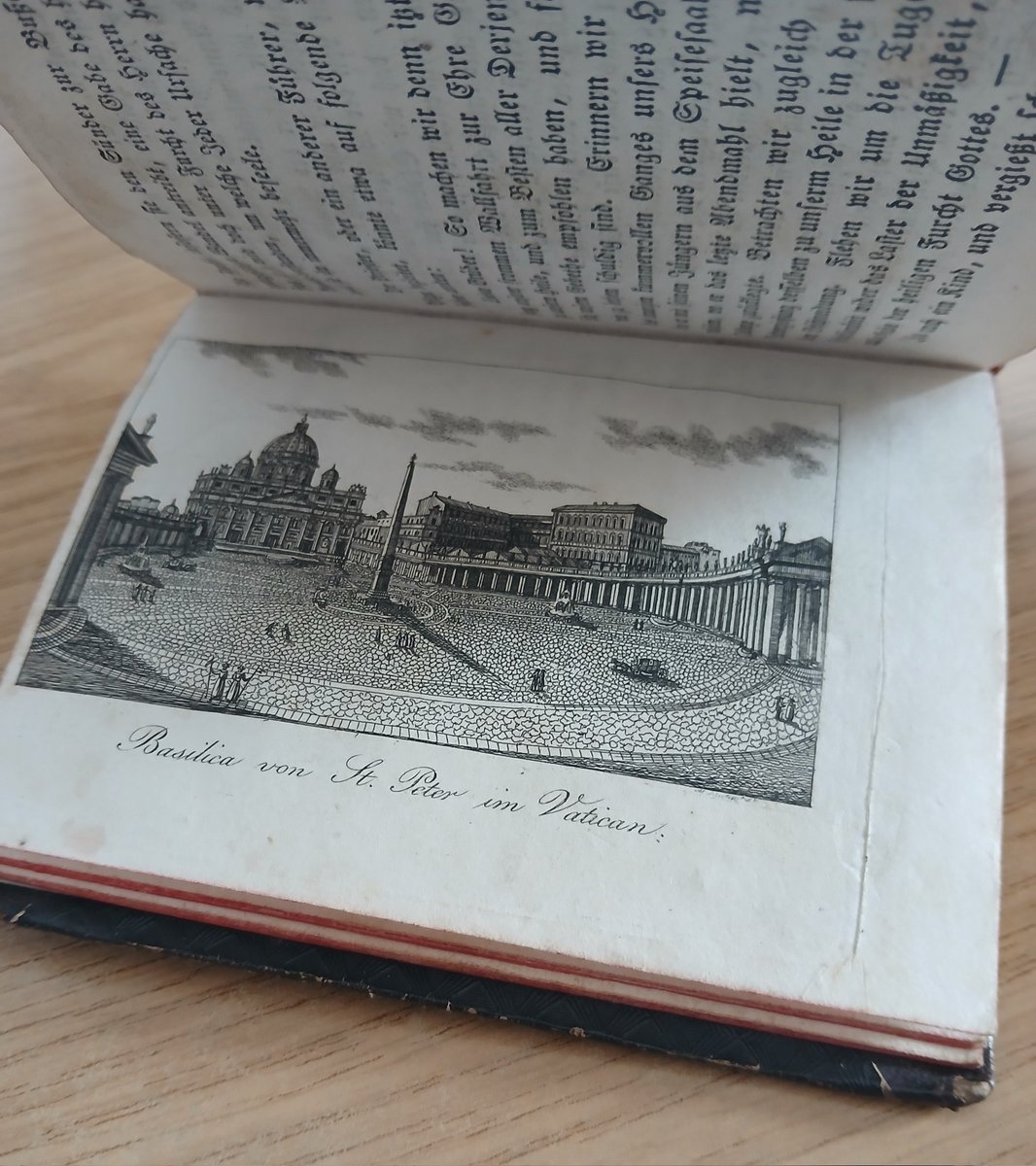 DettmannSimon's tweet photo. Mini-Romreiseführer von 1839 mit Beschreibung der sieben Pilgerkirchen, Gebeten und Kupferstichen gekauft-Award. https://t.co/NGPaUHsG5Y