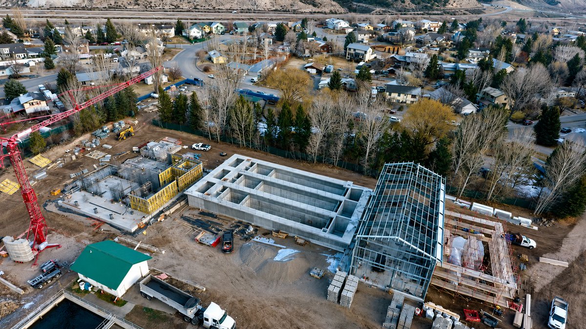 rlwconstruction's tweet photo. Project Update: Gypsum WWTP

Gypsum reached a major milestone with the completion of the Headworks building.

Crews placed more than 1,300 cubic yards of concrete to build the foundation, walls, and roof of the structure.

Next up is upgrades to the existing treatment plant. https://t.co/Wuye923iqL