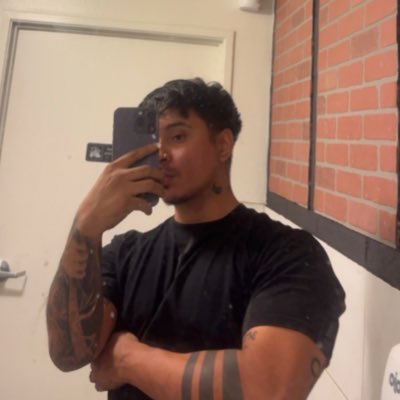 Jimmy 🌙 tweet media