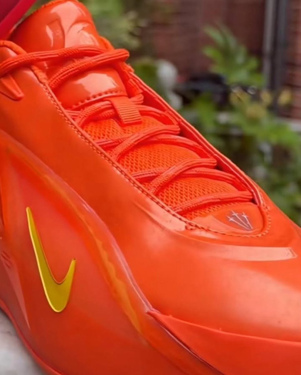 JustFreshKicks's tweet photo. NOCTA x Nike KD 19 Pack 🦉

• Summer 2026
• $155 https://t.co/Nb9escq6i8