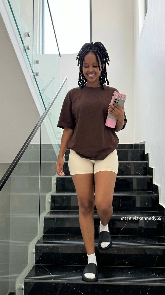 SiMi😋 tweet media