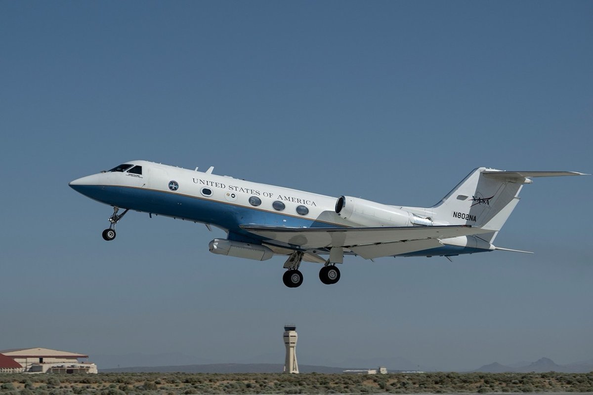 NASA Earth tweet media