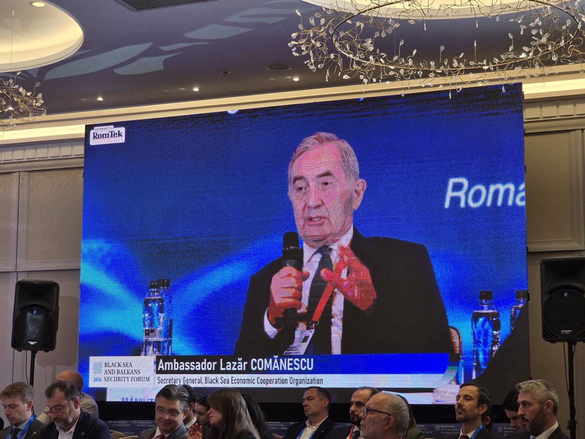 Lazar Comanescu tweet media