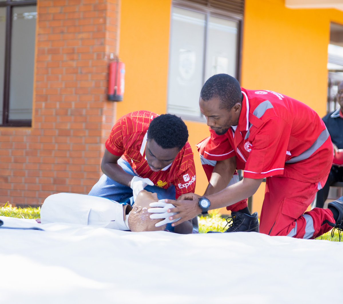 LibraIntlschool's tweet photo. As part of today’s First Aid, Health &amp; Safety training by , our staff and students actively engaged in CPR practical sessions aimed at building emergency response skills.
The training covered proper CPR techniques such as checking responsiveness, ensuring correct body https://t.co/jPjIjfPhT4
