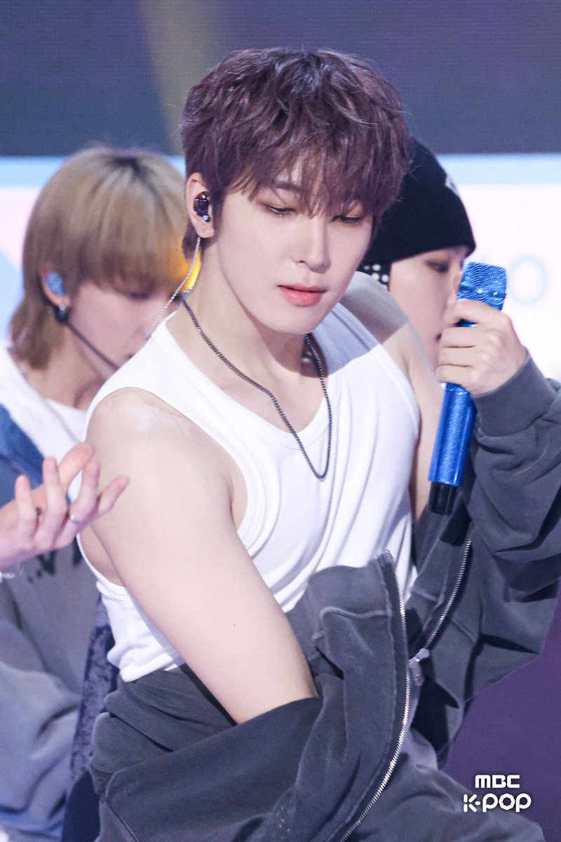 고마워누 tweet media