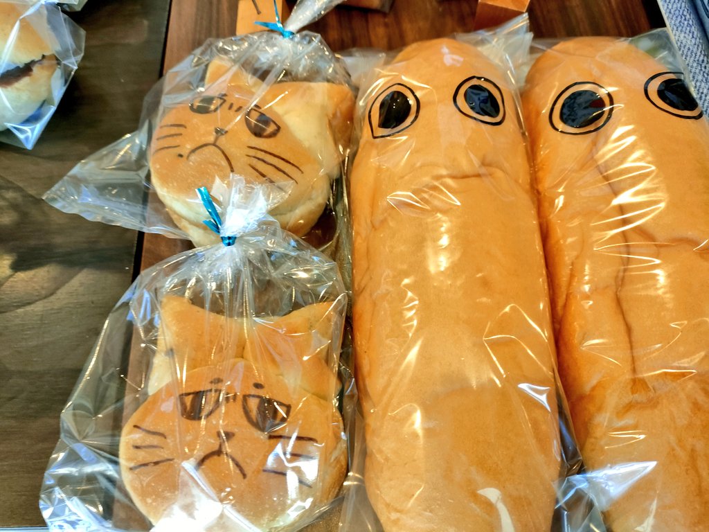 おはようございます 本日もひっそり営業中