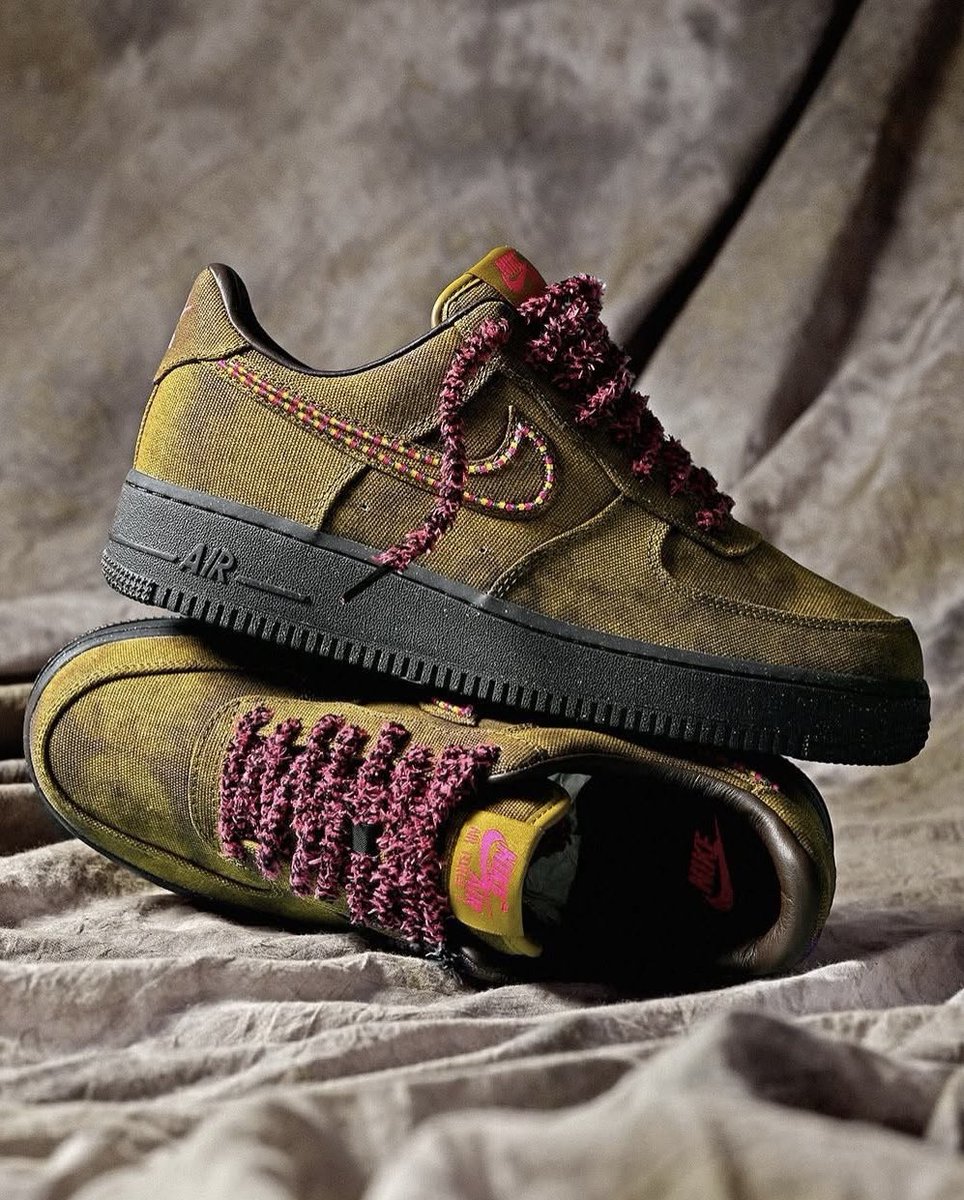 TheCopEm's tweet photo. RESTOCK: Nike Air Force 1 Low ‘Bouclé’ #ad 

cop here: https://t.co/xB4eL6nq1d https://t.co/gzE1mtVtGl