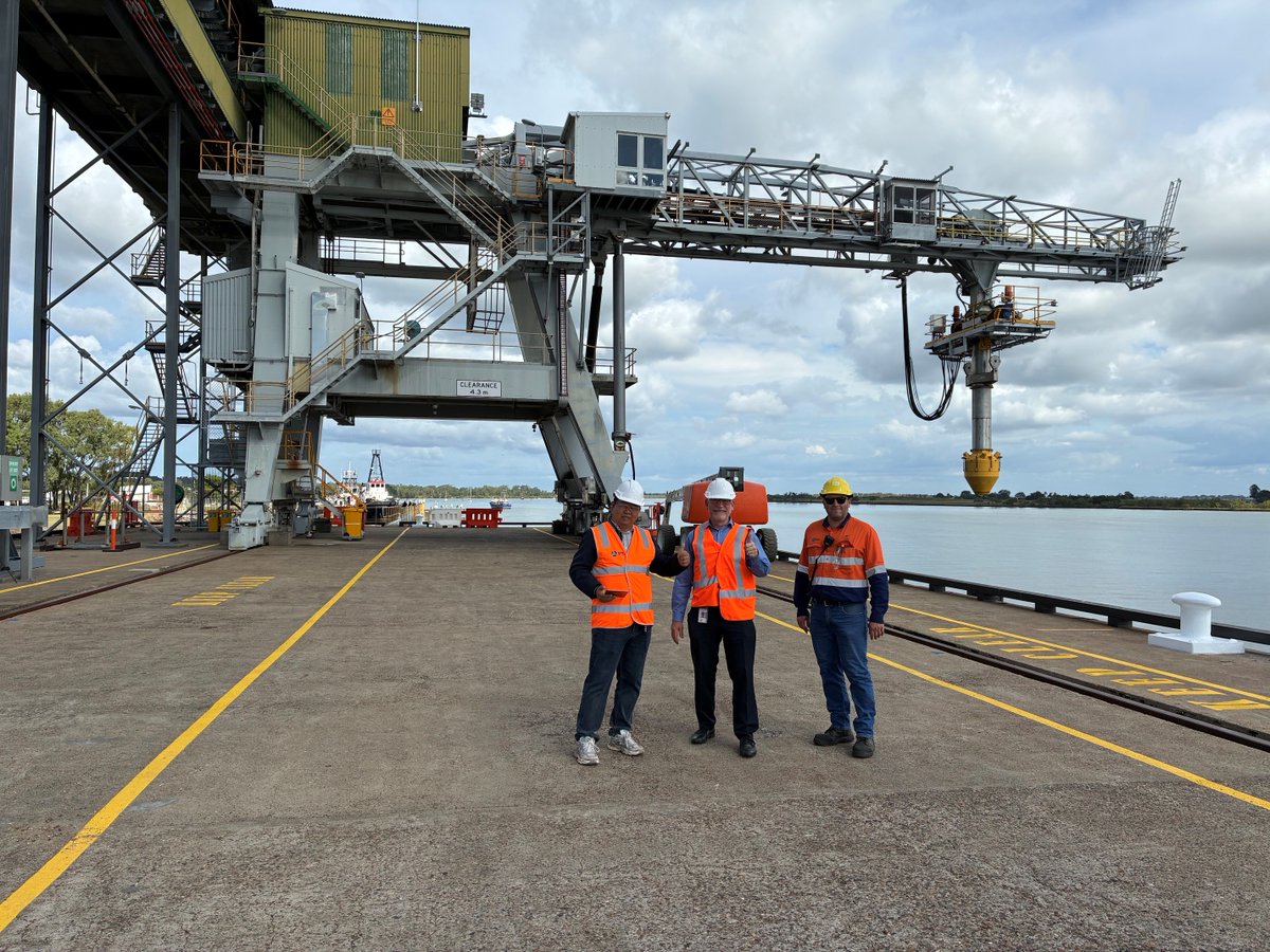 zeotech10's tweet photo. $ZEO.AX hosted its binding Kaolin DSO offtake partner MSI, for a tour of the Toondoon Kaolin Project test pit, laboratory facilities, and the Port of Bundaberg.

Read the ASX release 👉 https://t.co/XwPeeXfGBV https://t.co/BiVQDsXctL