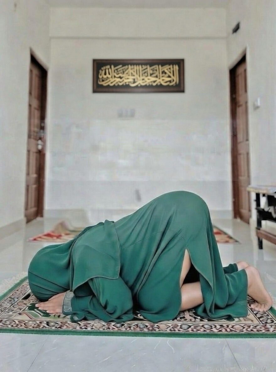 Arab Muslim tweet media