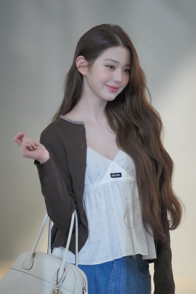 Ayano_WonYoung tweet media