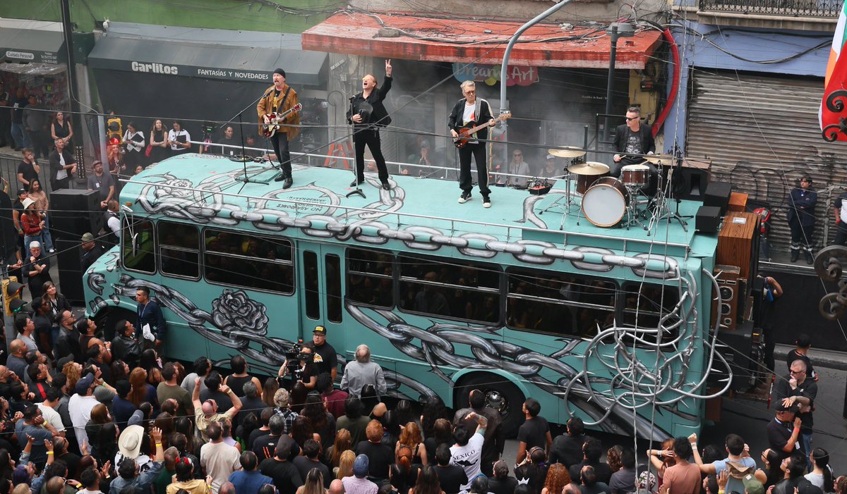 U2Valencia tweet media