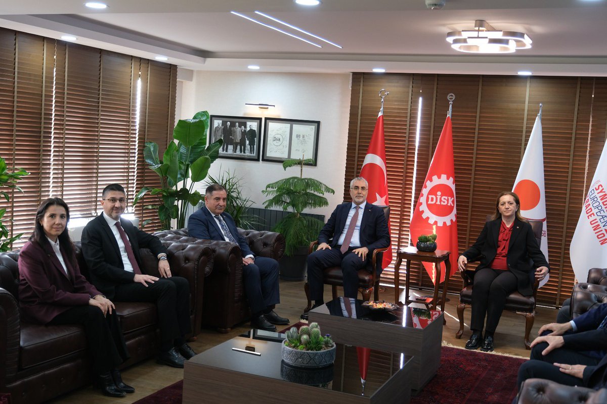 DİSK tweet media