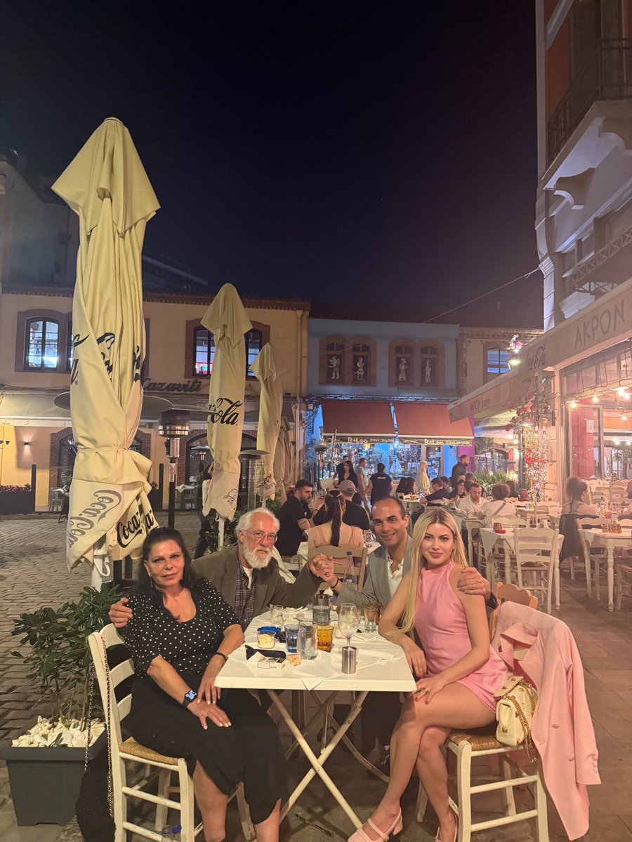Simona Mangiante Papadopoulos tweet media