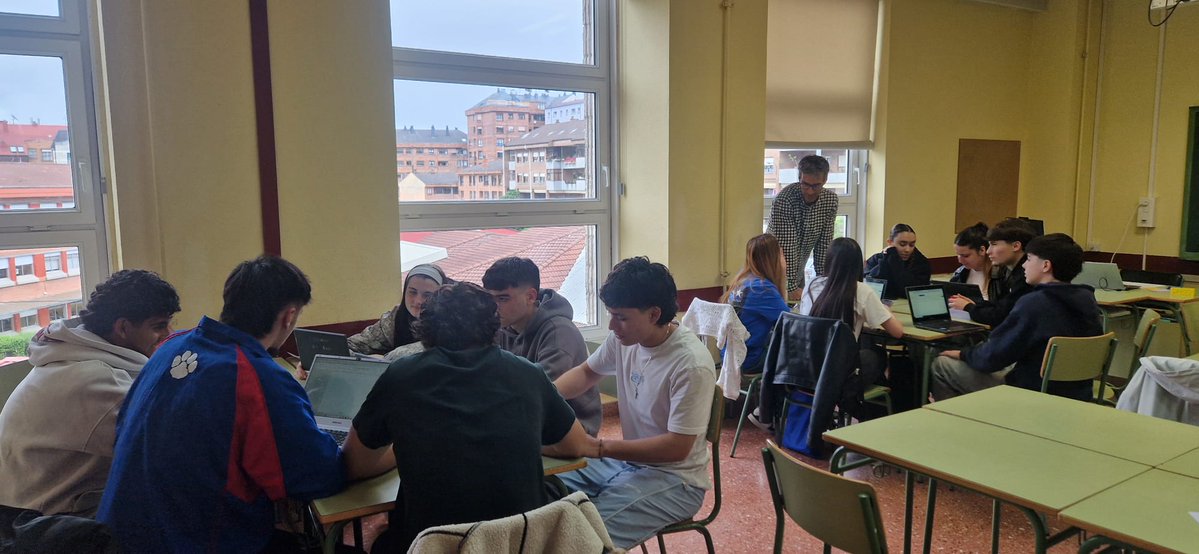 IES La Ería tweet media