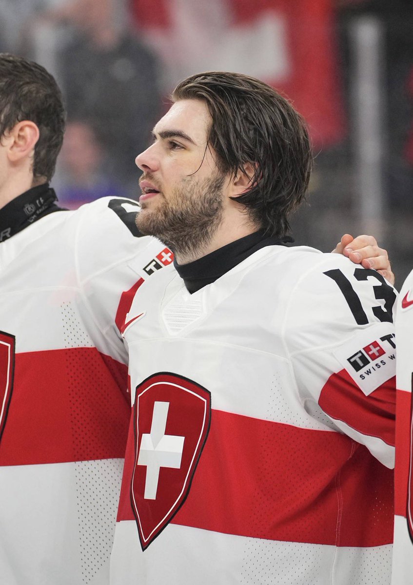 hischiersdevils's tweet photo. yeah FUCK YOU https://t.co/L5j10jkK0B