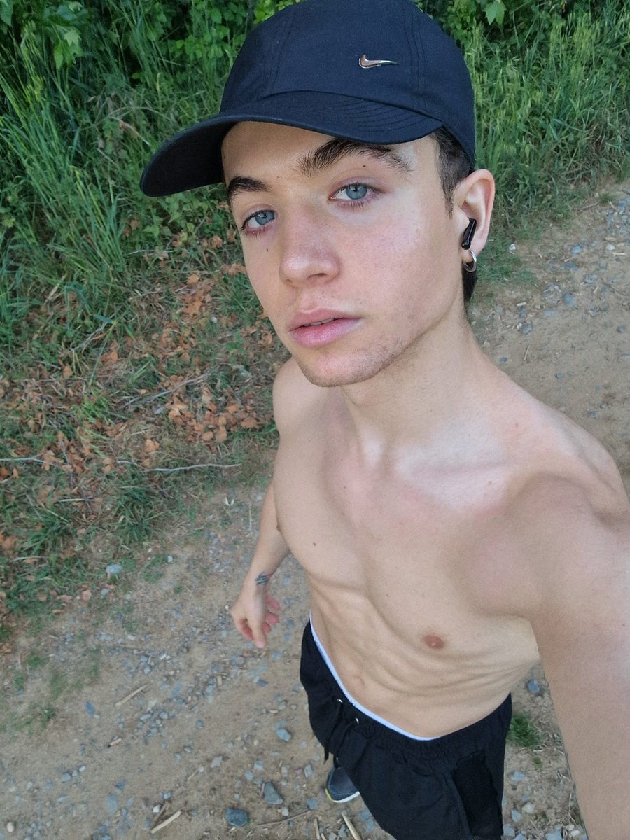 Fitvegantwink 💪🌱🙋♂️ tweet media