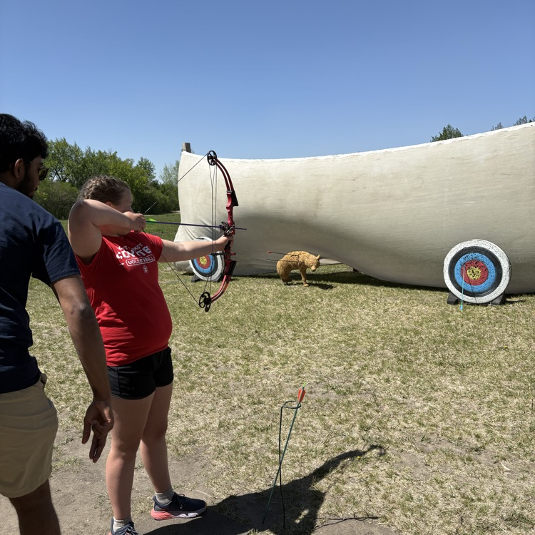 EPJSchool's tweet photo. 5th graders learning archery on their field trip at the Outdoor Campus. https://t.co/uFoD5DQ1Nf