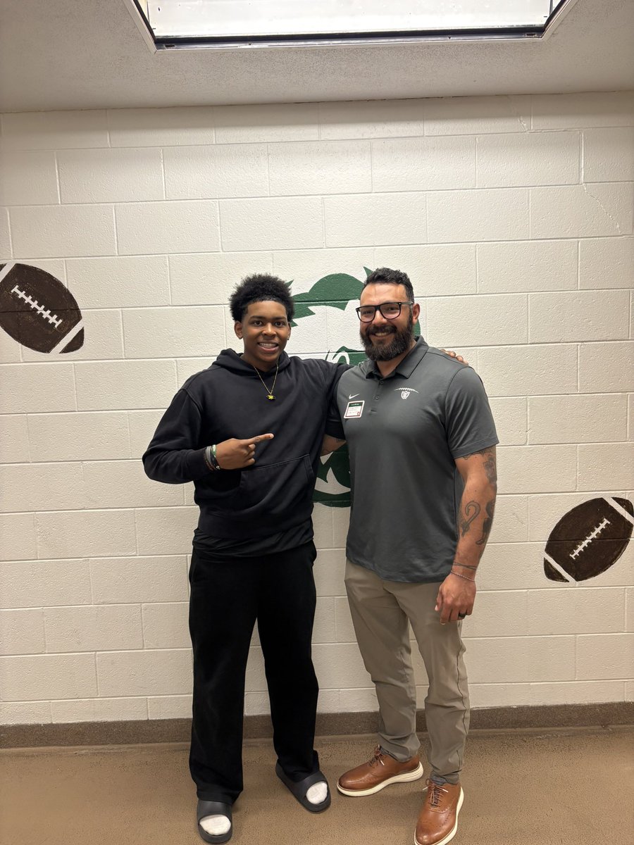 DeShawn Whittington tweet media