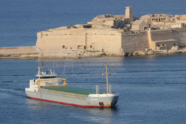 Shipguru's tweet photo. #Dutchbuilt #generalcargoship #JOLIE_BRISE #Entering #grandharbourmalta - 06.07.2012 -  https://t.co/nfgboxc3g3 - NO PHOTOS can be used or manipulated without our permission @worldshipsoc @ShippingMagnate @shippingdata @ShippingTV @shipping_latest @ShipNewsNow @Shipfix https://t.co/3JfeVO1IiD