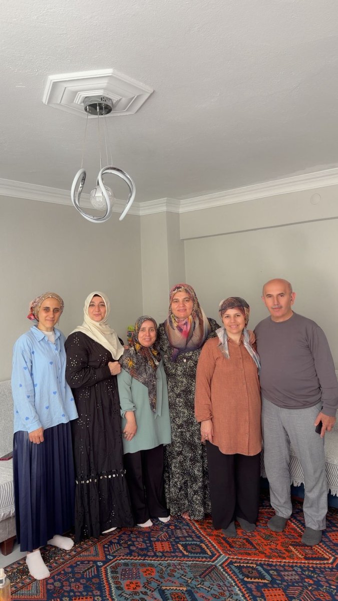 AydnGrup's tweet photo. Manisa'da kizkardesin  evinde ev seminerini seher hanımla birlikte gerçekleştirdik ekip arkadaşlarımızla çalismalara devam . Siz hayal edin birlikte gerçekleştirelim. https://t.co/78adThiaUw