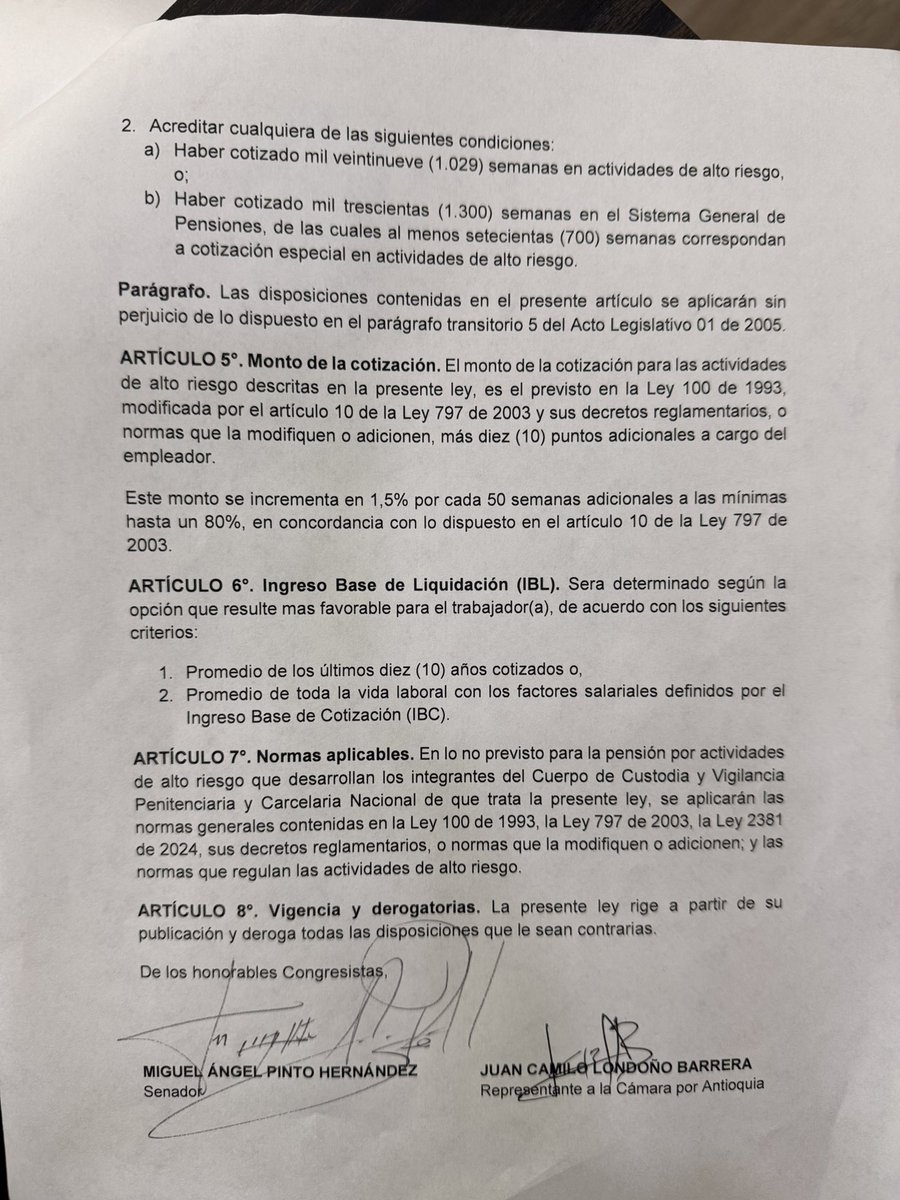 UtpcolombiaOrg's tweet photo. Ha sido radicada la conciliación del PL 641 Cámara/296 Senado, com la firma del senador @MiguelPintoH1 y el representante @CamiloLondono13 quienes fueron delegados para este trámite legislativo. 

Cada vez más cerca. https://t.co/DpNybpMyDs