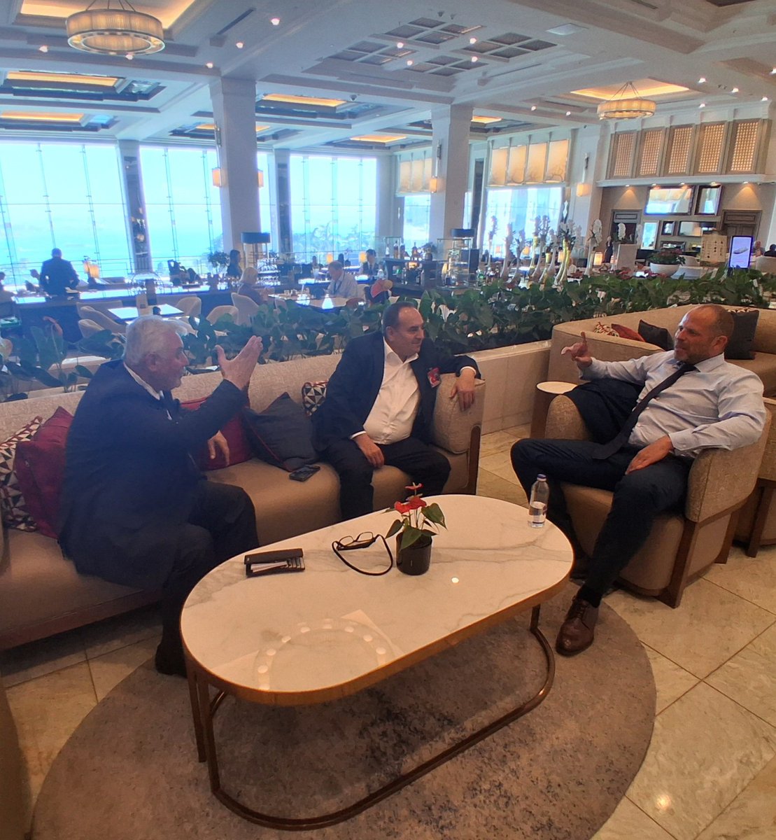 SebahattinTet18's tweet photo. Belçika Savunma Bakanı Sn. Theo Francken ırkçılığı ile bilinen, daima Türkler hakkında ileri geri konuşan, bölücülük yapan Sayın Bakan' la çok  gergin konuşmalarımız oldu ama ne de olsa misafirimizdi... https://t.co/RhRdQcOmrC