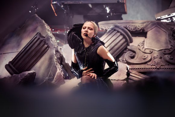 the concept of closing the era with a special show where the opera haus is torn to fucking pieces... i'm sorry this has to be one of the most incredible ways of using symbolism and storytelling one could ever come up with. give her a tony i don't give a fuck