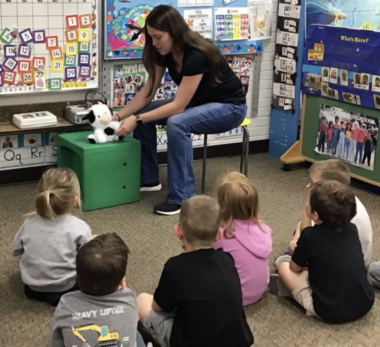 FCPSPanthers's tweet photo. Shaunna's preschool classes concluded their Pet Study by having Shaunna's daughter, Dr. Ashton Loseke, come in and talk to us about how to take care of our pets. https://t.co/RriwqLdx3a